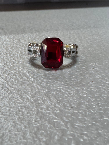 Ruby Red rhinestone ring - paparazzi